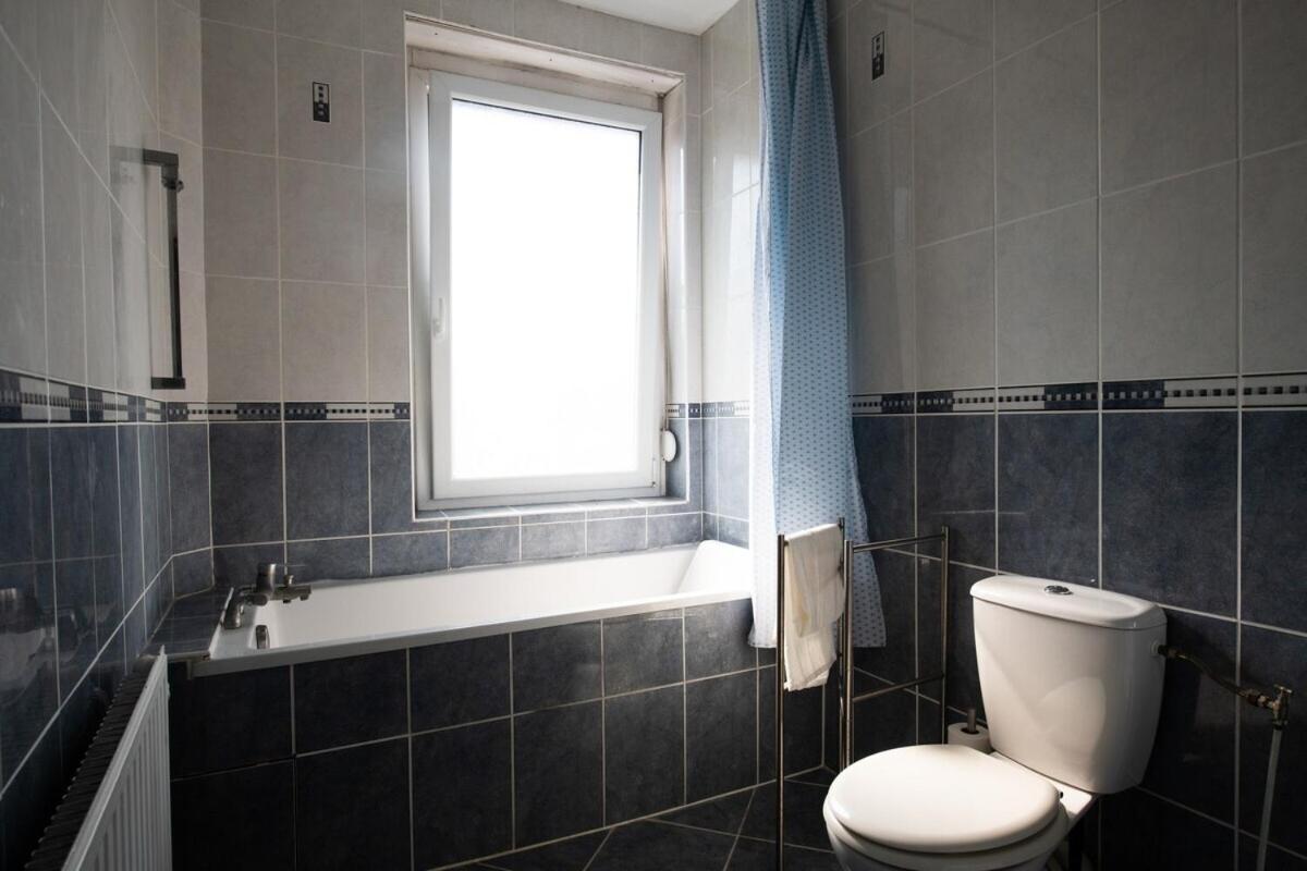 Maison Cosy 4 Chambres, Terrasse, Garage Prive Croix المظهر الخارجي الصورة